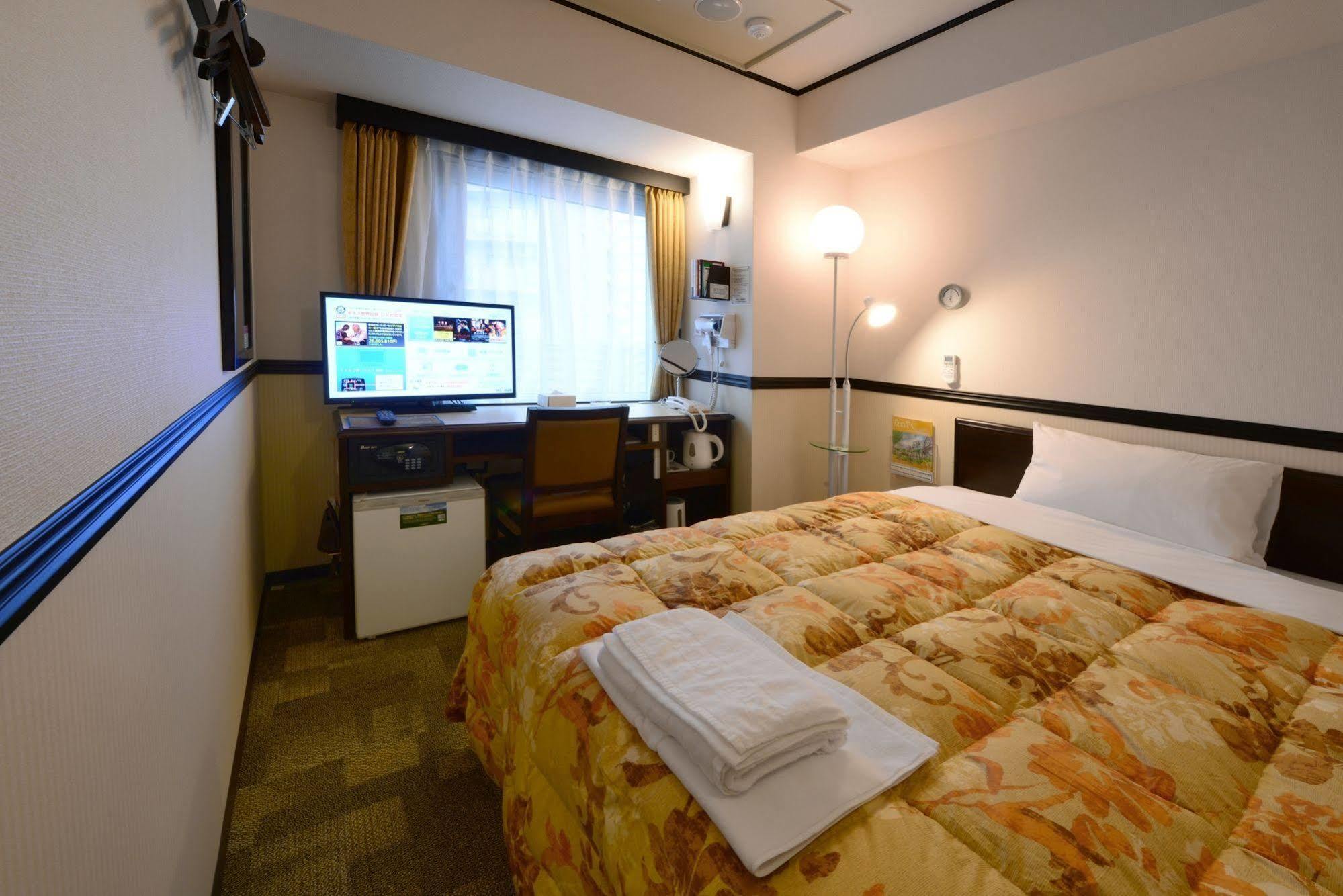 Toyoko Inn Kokura-Eki Minami-Guchi Китакушу Екстериор снимка